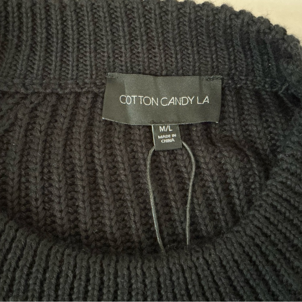 Black crew neck sweater
Cotton candy , brand new
Multiple sizes - Picture 5 of 5